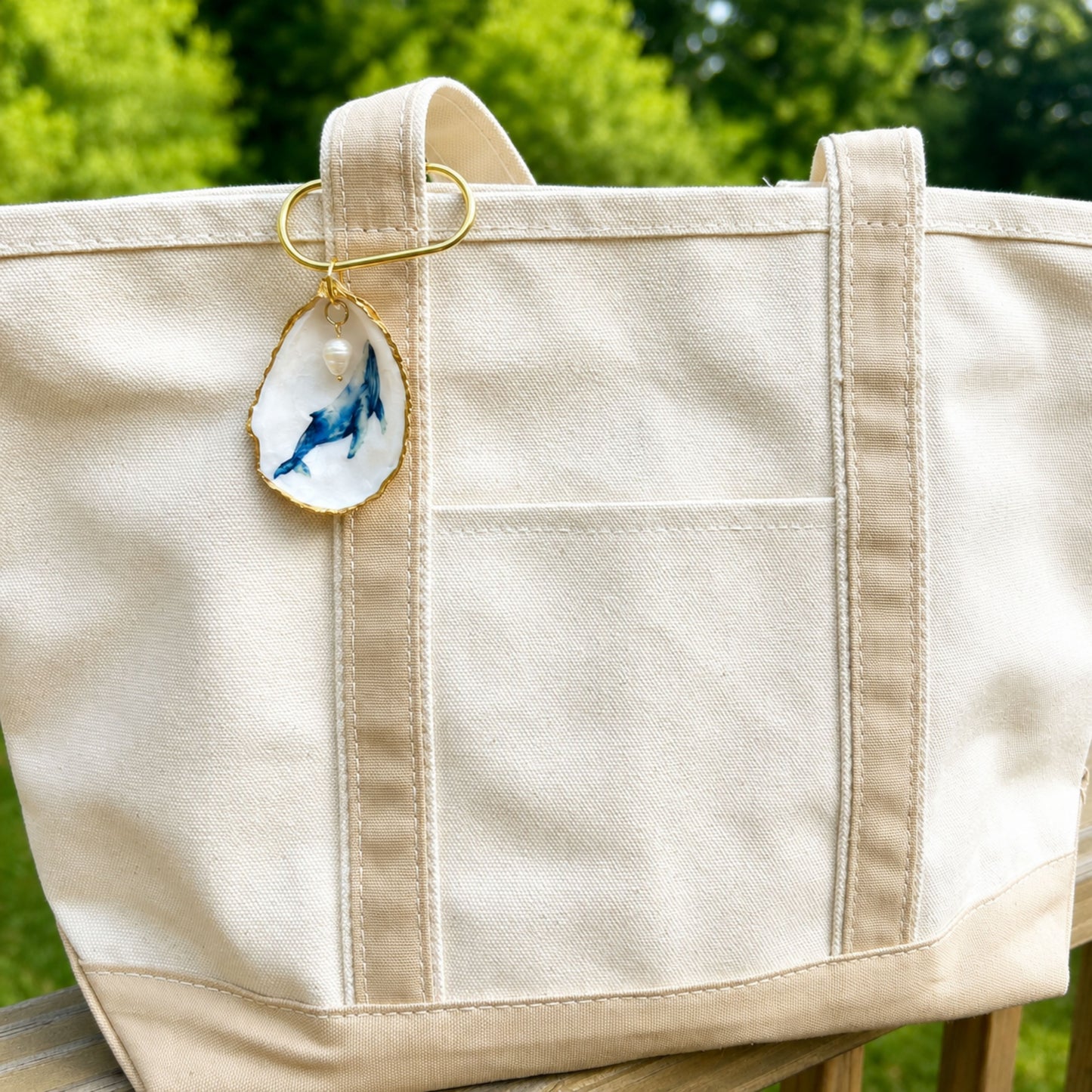 Oyster Shell Tote Bag Charm - Whale