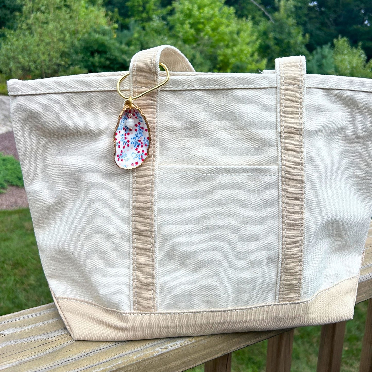 Oyster Shell Tote Bag Charm - Cherries