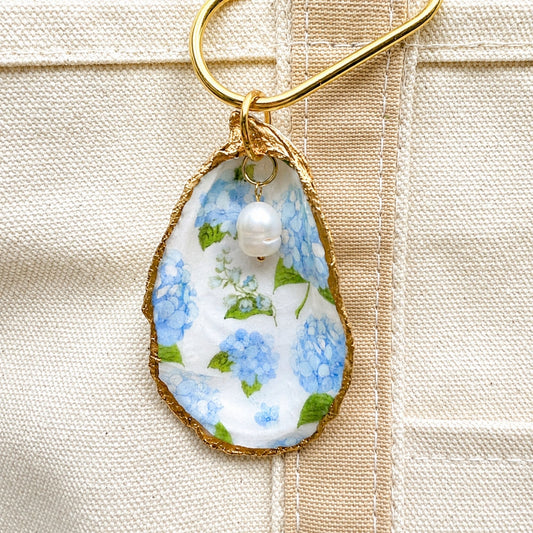 Oyster Shell Tote Bag Charm - Hydrangea