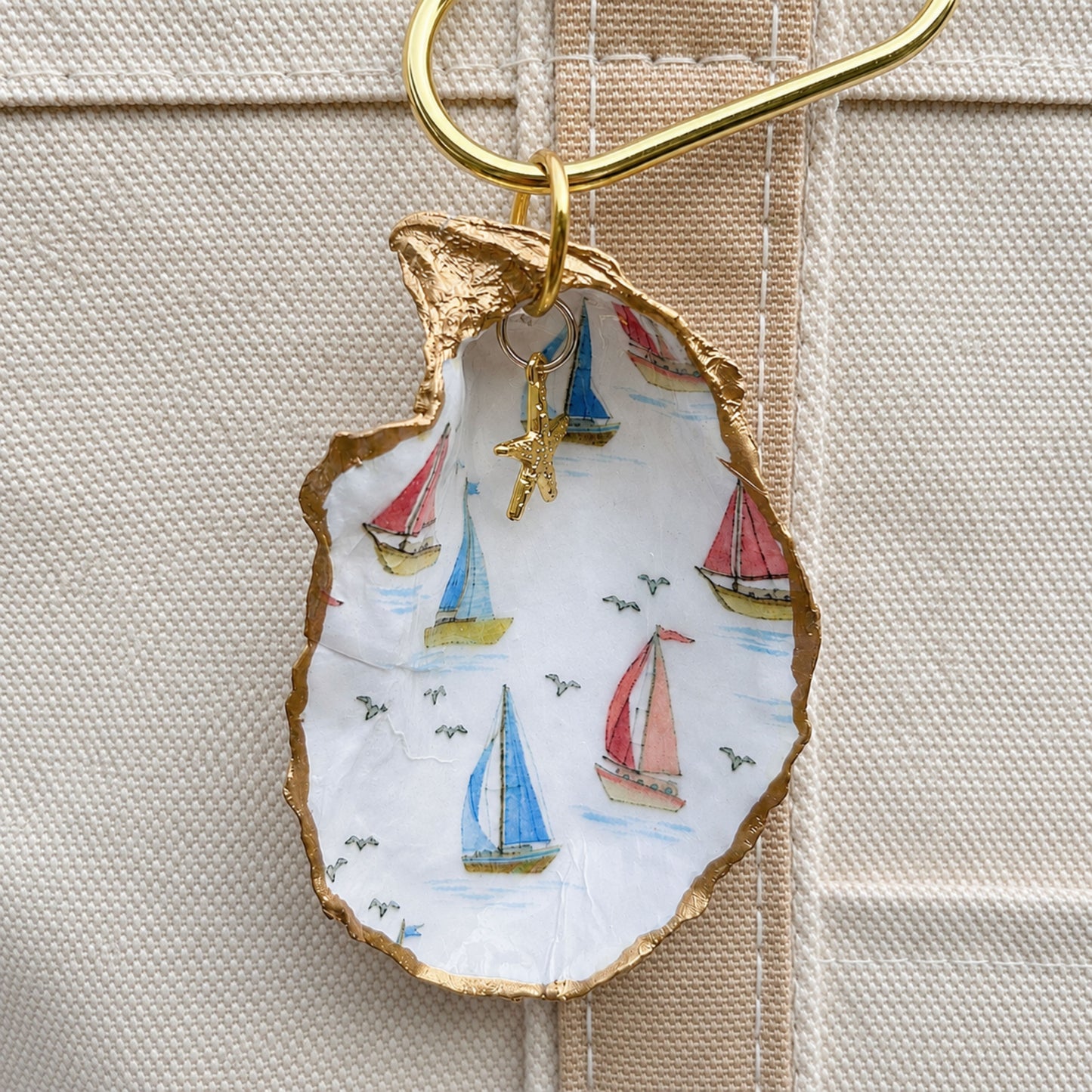 Oyster Shell Tote Bag Charm - Sailboats