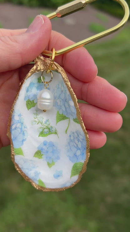 Oyster Shell Tote Bag Charm - Hydrangea
